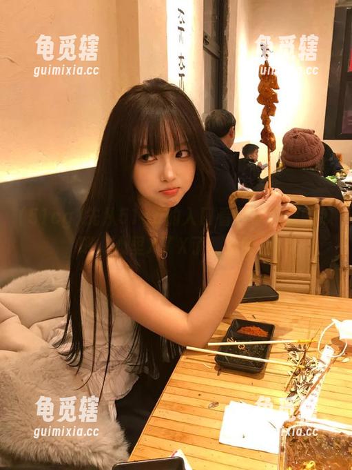 51cg 先从51cg的入口看看你最爱的瓜吧,心里X了X了,哈哈!