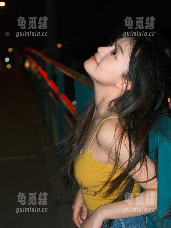 51cg 51cgfun的链接里,看热闹的人真多,偏偏一堆椰果撑场面