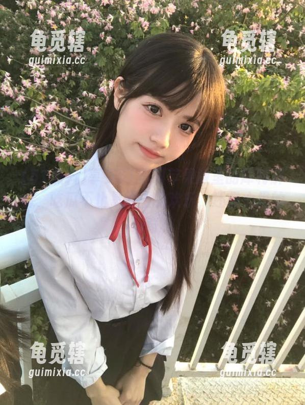 51黑料 享受51黑料苹果版里的犀利解析,吃瓜不止是嘴上的欢乐,还是心里的好奇!