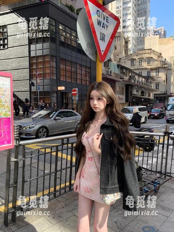 911吃瓜 本来不想进911吃瓜传送门,结果我被瓜味吸引了,哎呀,真香!