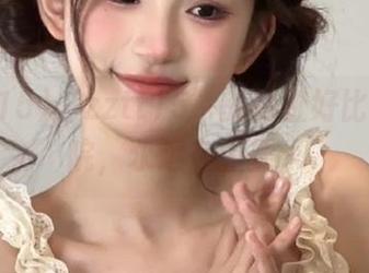 “zztt15”的网址好比老旧剧院，永远在重播…