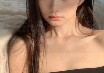 “zztt21”直达，智能喵咪送瓜，你点我送不眨眼！