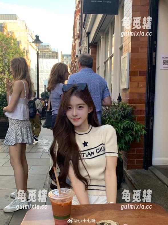 在zztt740.ccm看瓜，地址绝对会带你飞，哈哈！说不定还能顺便解锁技能～
