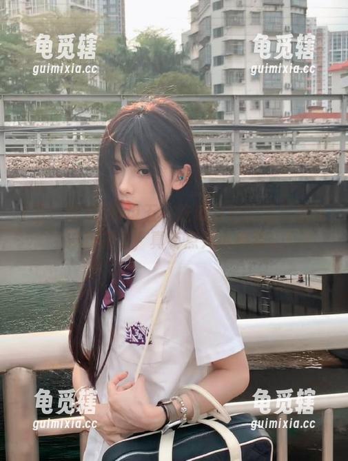 五一吃瓜 听说五一吃瓜最近的黑料最新换新装了,真有点儿小心跳。