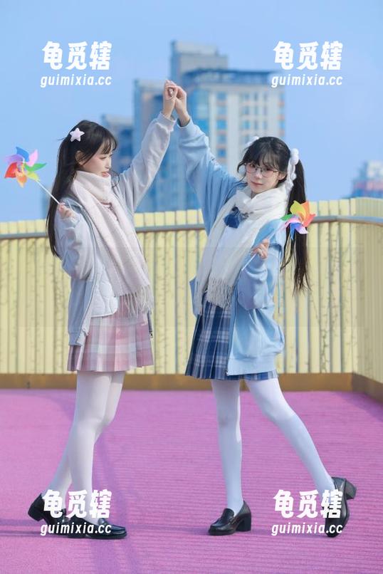 吃瓜17苹果版，群里的“战火”与“和解”，一天的戏码连绵不绝！