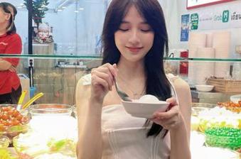 吃瓜17群导航：不停转的头脑，腰间的瓜皮都快掉了！