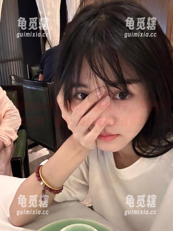 我要吃瓜网 当你嘴里嚼着瓜子,“我要吃瓜网”发布:新的吃瓜挑战来了!