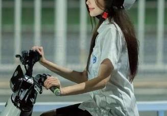 最新黑料380cc：这是瓜还是果？反正我的关注点偏离了