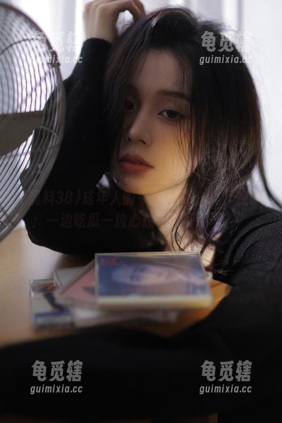 黑料38 成年人的“黑料380cc”视频:一边吃瓜一边心想“不可能吧?”