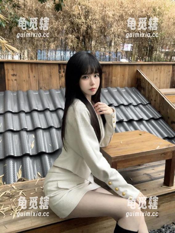 黑料51苹果版，吃瓜路上一不小心就沦陷！