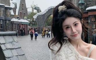 爬上黑料不打烊tttzzz官网的入口，备好瓜，开始论战吧