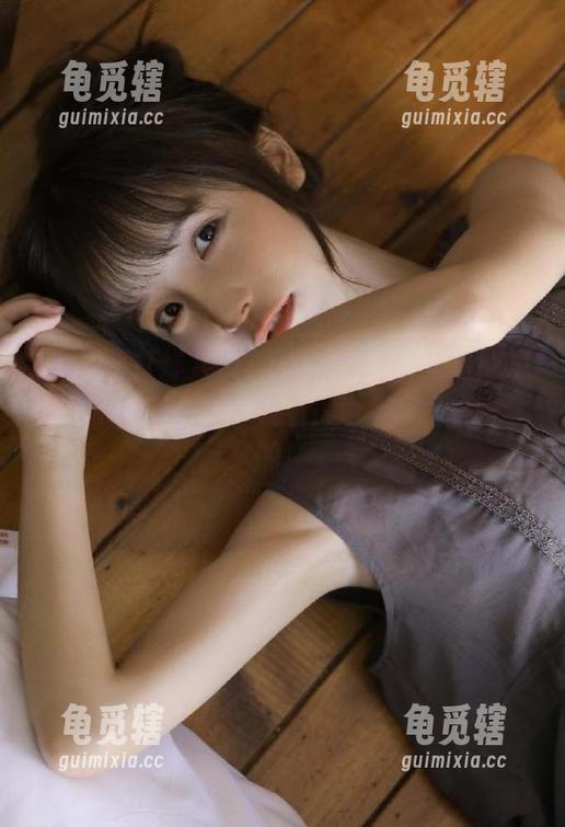 黑料不打烊 黑料不打烊app:谁说吃瓜就只能静静地看?我看得也挺‘咯咯咯’的!
