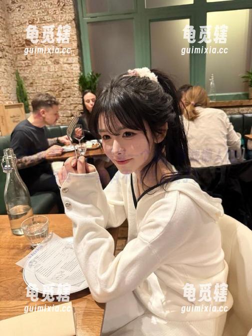 黑料不打烊 观看每一个瓜,下载懒人的宝典——黑料不打烊上线了!
