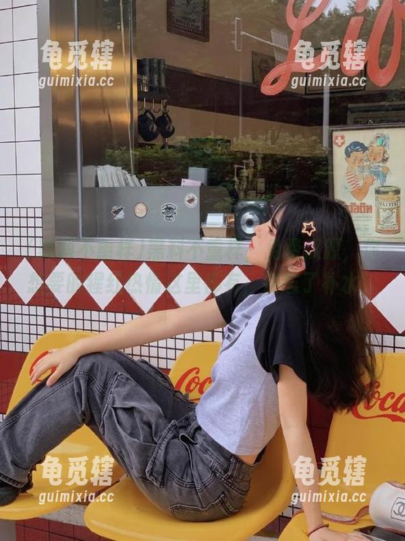 黑料不重样 黑料不重样,免费瓜源,你想要的猩红热情这里都有,别忘了补水!