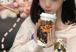 把奇葩视频搬到线上，“黑料吃瓜”又双叒叕开始了
