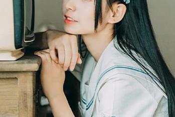 一不小心就手滑了？分享我在“黑料社”下载的小插曲！