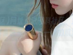 网址点进黑料社区，搬起小板凳准备迎接一波又一波的瓜潮！