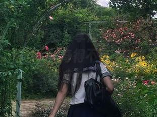 黑料网的分享居然让我对几个连名字都不记得的人好奇得不行，难道我也是个吃瓜群众？