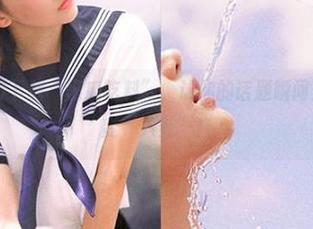 下载“黑瓜吃料”，让你的话题瞬间从“天气”变“八卦”！