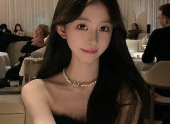 听说黑瓜吃料app最近更新了，难道又有什么好玩的料出来了吗？