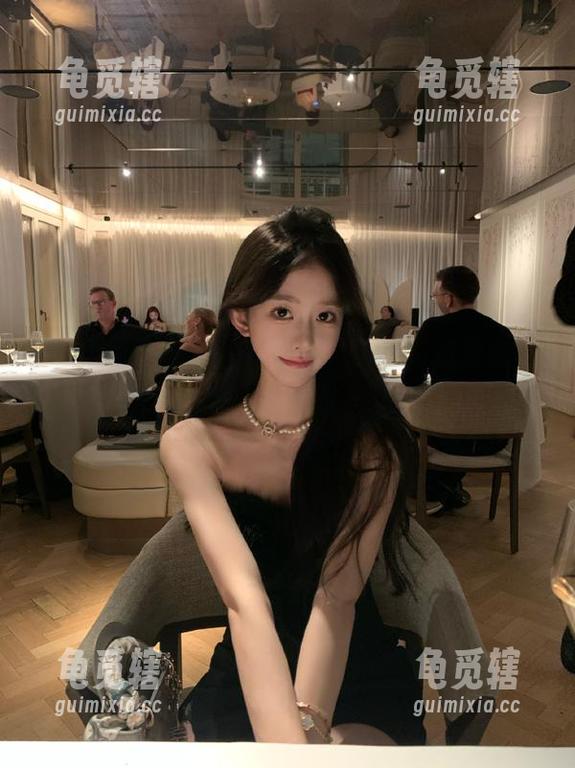 黑瓜吃料 听说黑瓜吃料app最近更新了,难道又有什么好玩的料出来了吗?