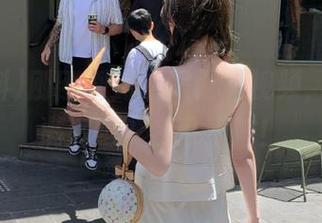 刚刚刷到的黑网料视频，正能量满满吗？我可不信！